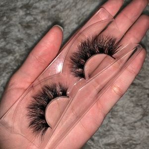 Lilly Lashes